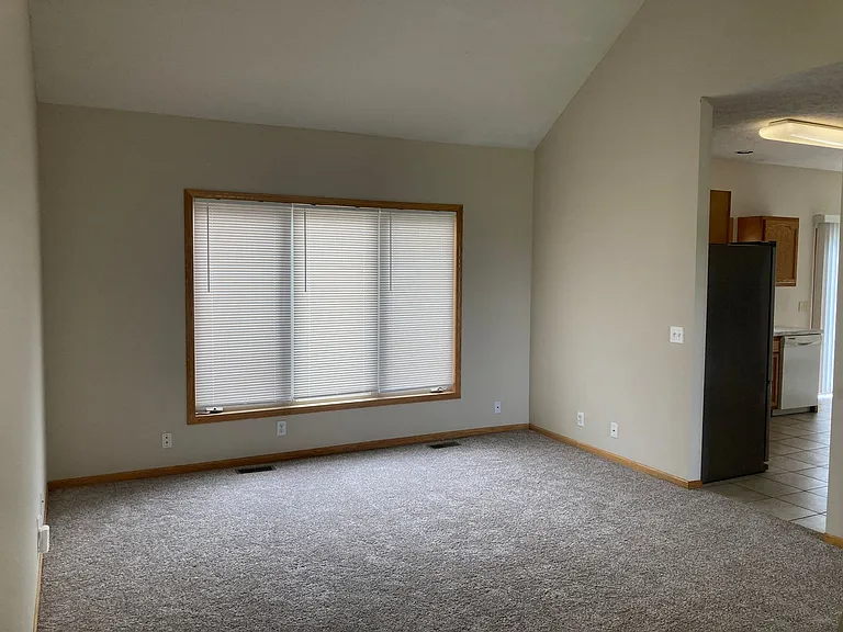 3200 S 79th St — Photo 21