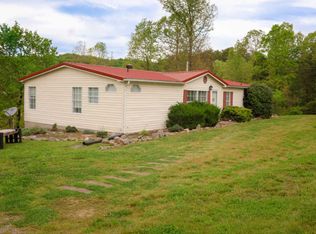 126 Lake Dr, Kingston, TN 37763