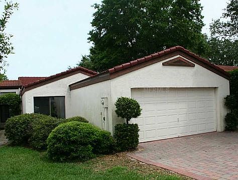 1st image of 551 Clubhouse Dr
