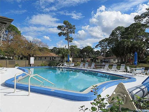 4th image of 7122 Bright Creek Dr #40