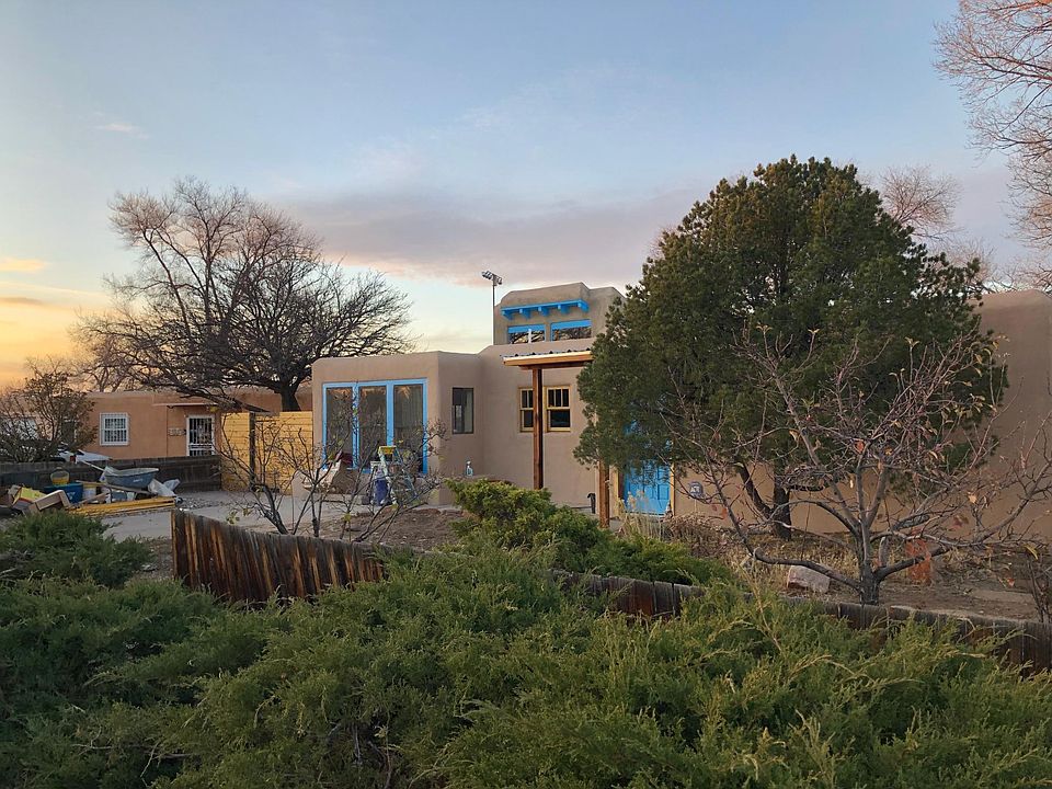 1st image of 2816 Vereda De Pueblo