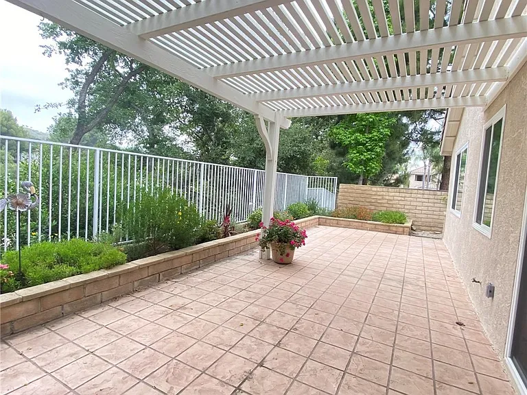 2510 Renata Ct — Photo 25