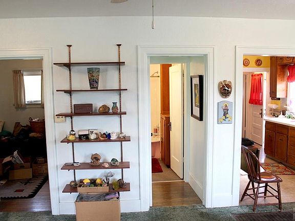 2nd image of 1106 E 5th St