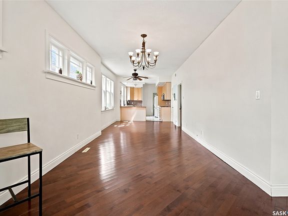 5th image of 2038 Toronto Street