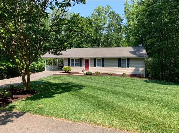 316 Carter Dr, Danville, VA 24540