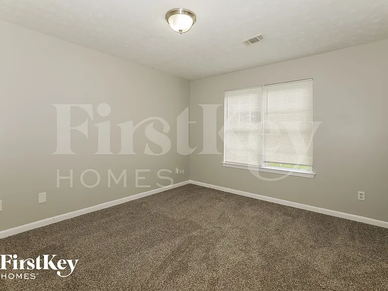 11035 Shannon Cir — Photo 16
