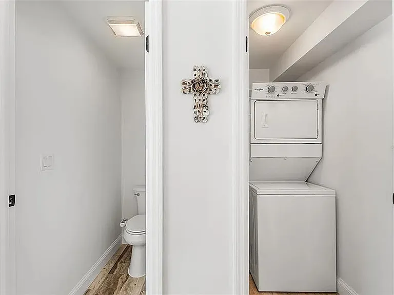 14024 N Bayshore Dr — Photo 31