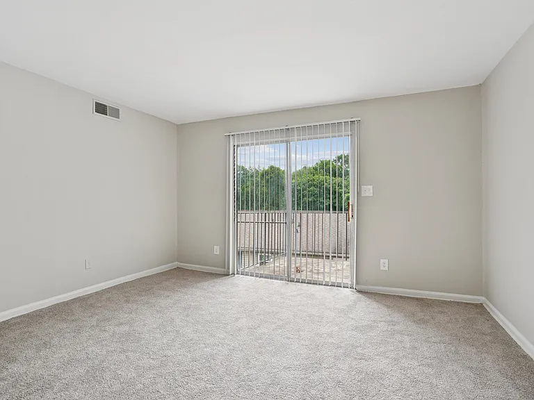 The Highlands Apartments — Photo 18