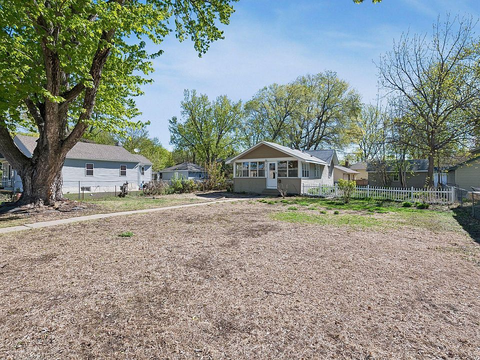 1st image of 5217 41st Ave S