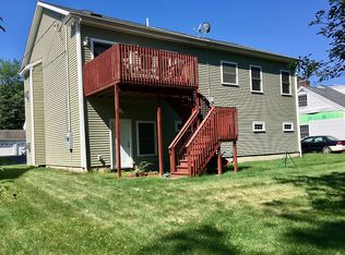 34 Fieldcrest Rd, Fairfield, CT 06825