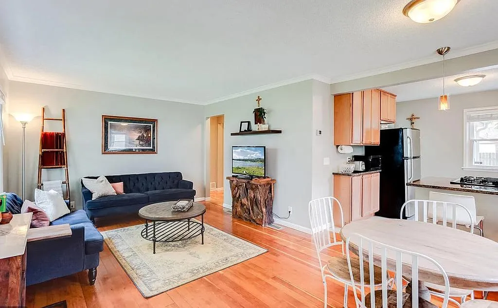 6905 Sheridan Ave S — Photo 3