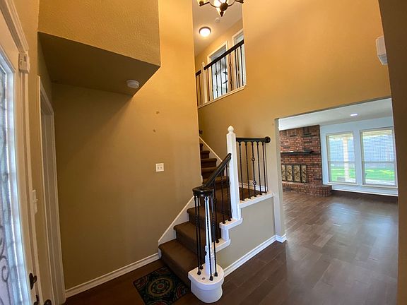 4th image of 3346 Bridlewood Dr
