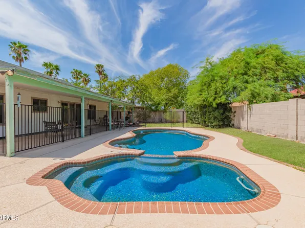 6902 W CHERRY HILLS Drive, Peoria, AZ 85345