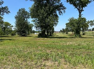 39897 W Drury Ln, Howe, OK 74940