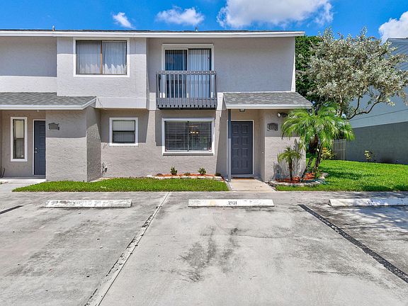 2nd image of 2101 Wharf Ln