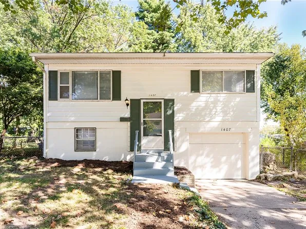 1407 N Ponca Dr, Independence, MO 64058