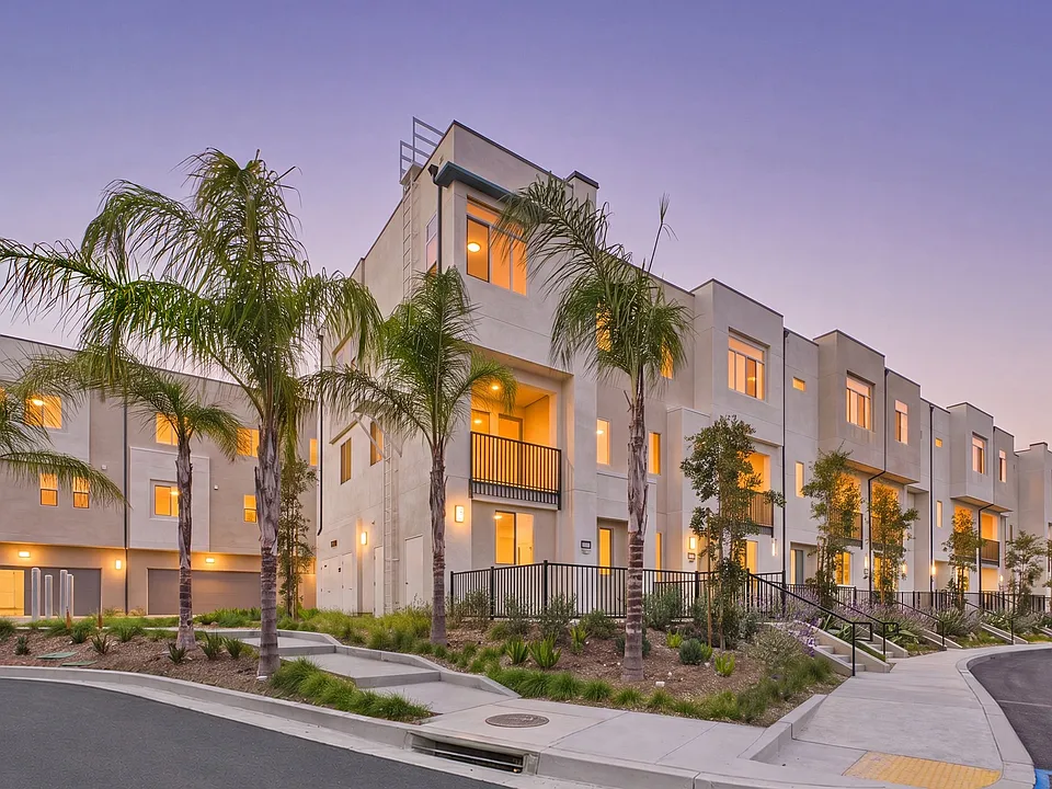 Solaterra Granada Hills