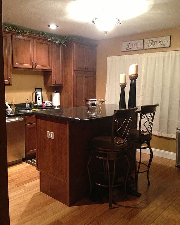 1st image of 40 Evelyn Ct