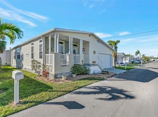 60 Edessa Dr, Palmetto, FL 34221