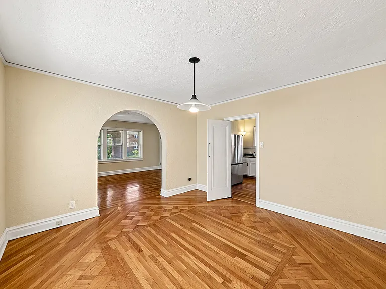 7315 Lindell Blvd #1 — Photo 16