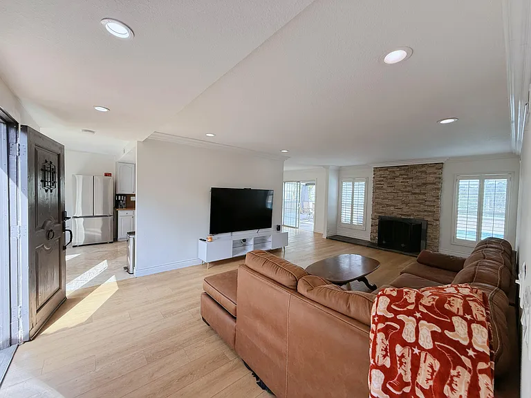 23711 Silver Spray Dr — Photo 2