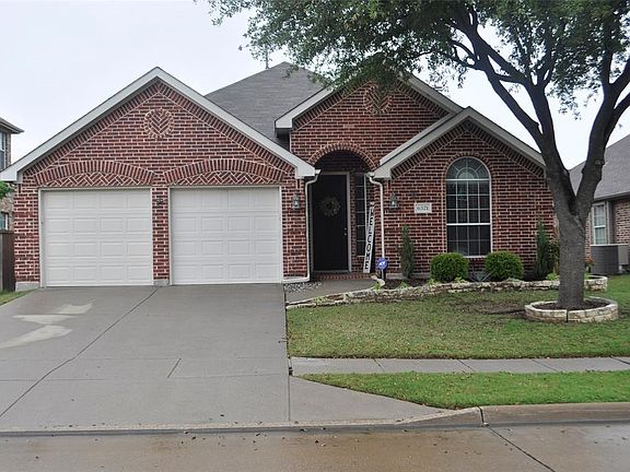 2nd image of 6321 Lakewood Dr