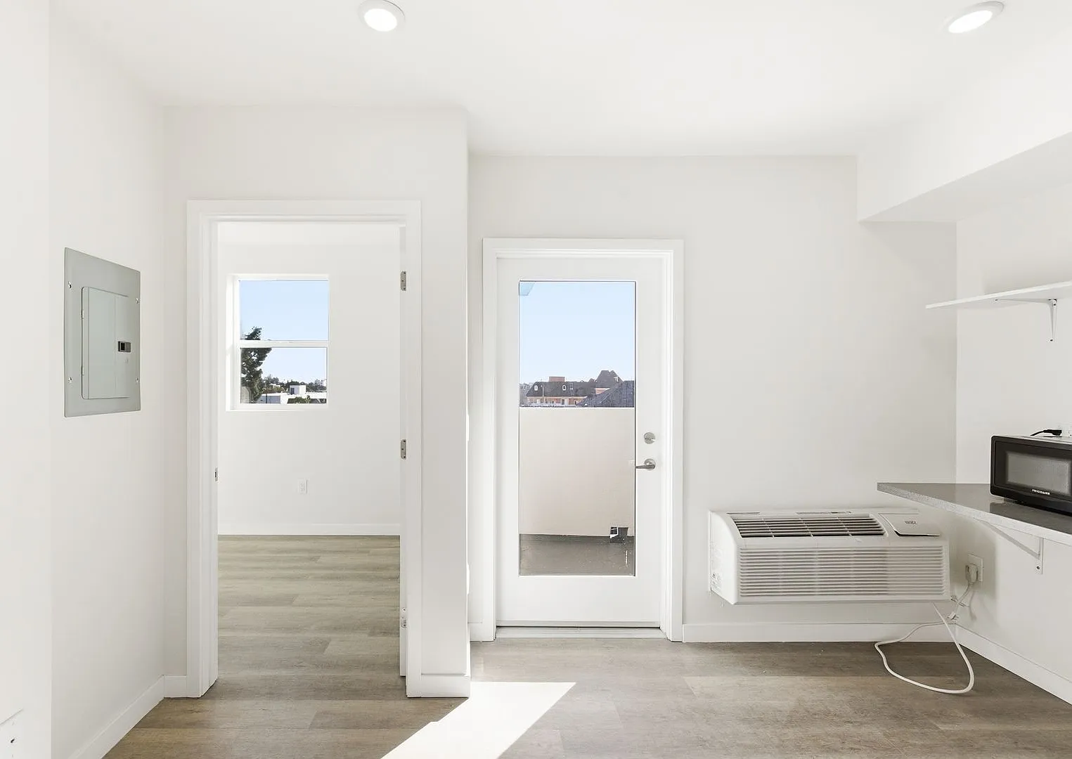 228 N Soto St — Photo 2