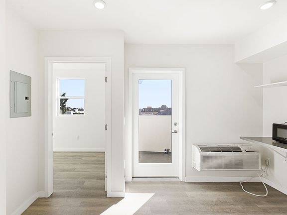 2nd image of 228 N Soto St #1