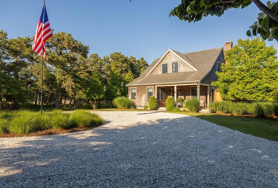 1st image of 14 Field Ave
