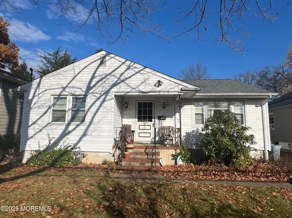 17 Helen Avenue, Freehold, NJ 07728