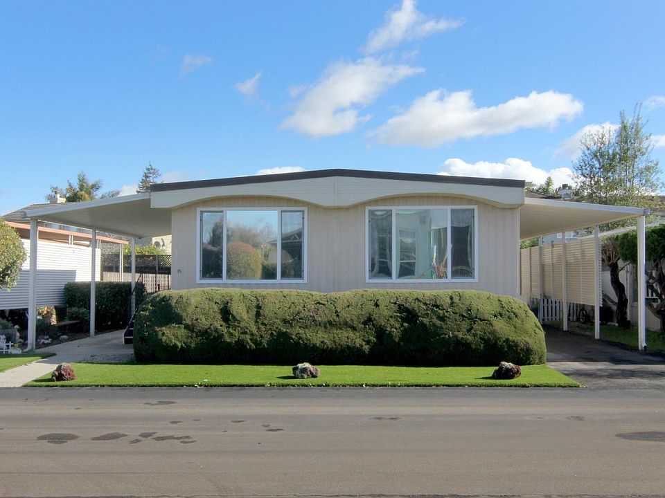 1st image of 4425 Clares St #3