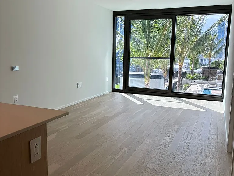 333 Ward Ave #907 — Photo 38