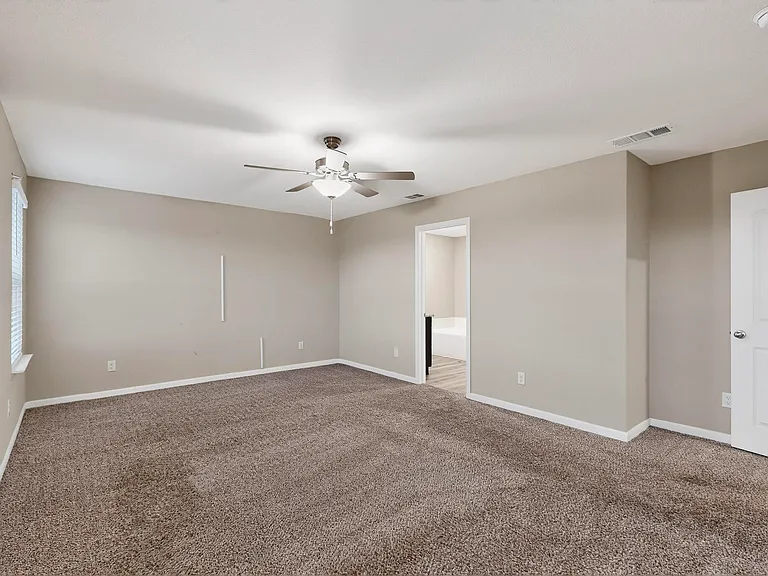 305 Honeysuckle Ln — Photo 23