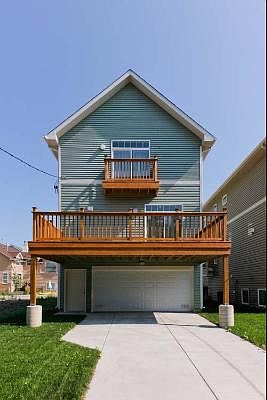 2nd image of 5651 N Lockwood Ave