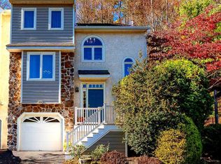 526 Waters Edge, Newtown Square, PA 19073