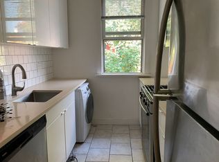 72-43 60th Ln #2R, Ridgewood, NY 11385