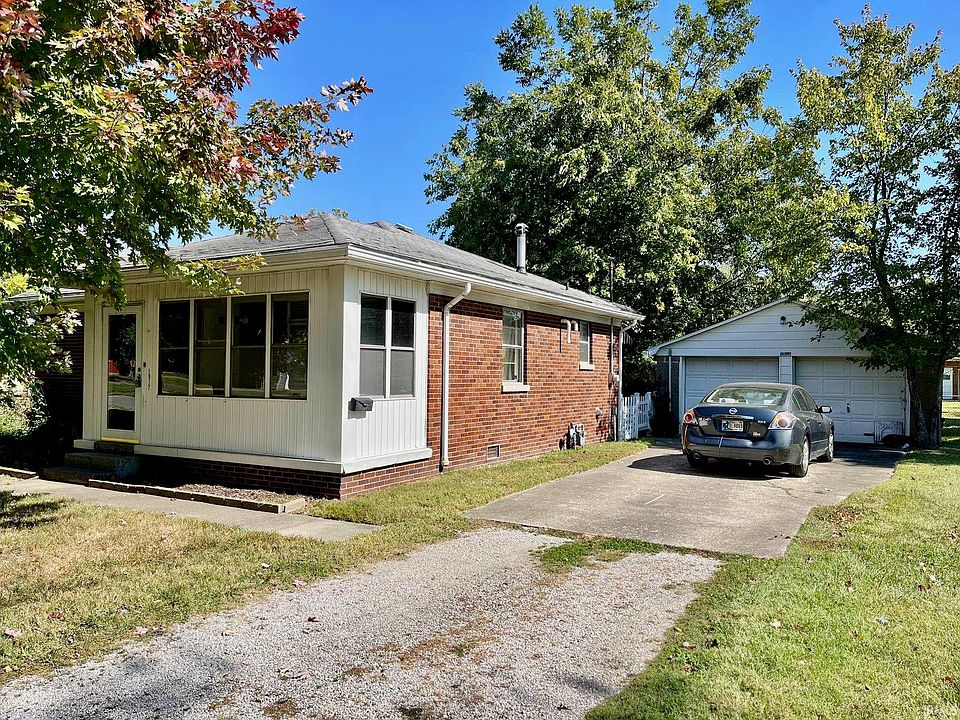 1st image of 1917 N Villa Dr