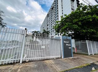 1019 Avenue Luis Vigoreaux #15-B, Guaynabo, PR 00966