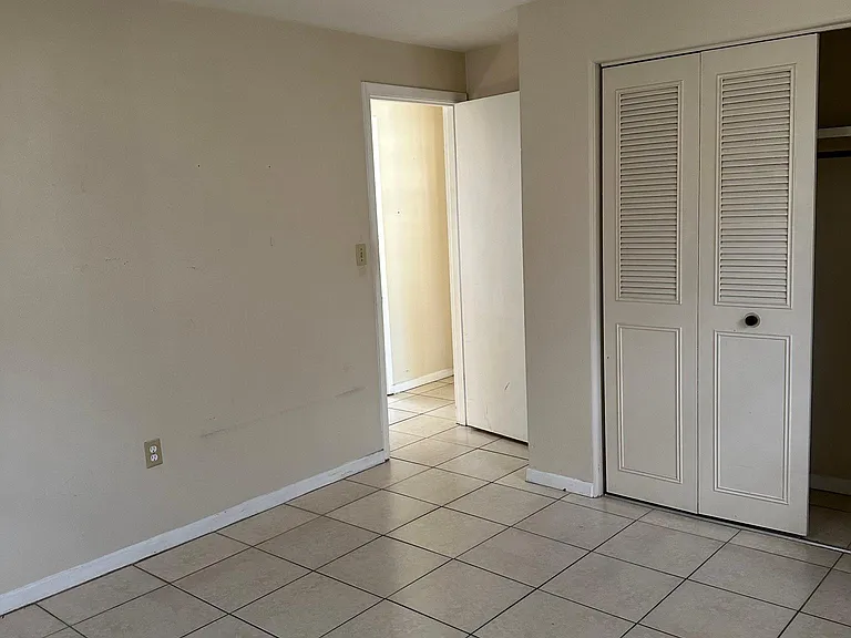 31332 Fernway St — Photo 9