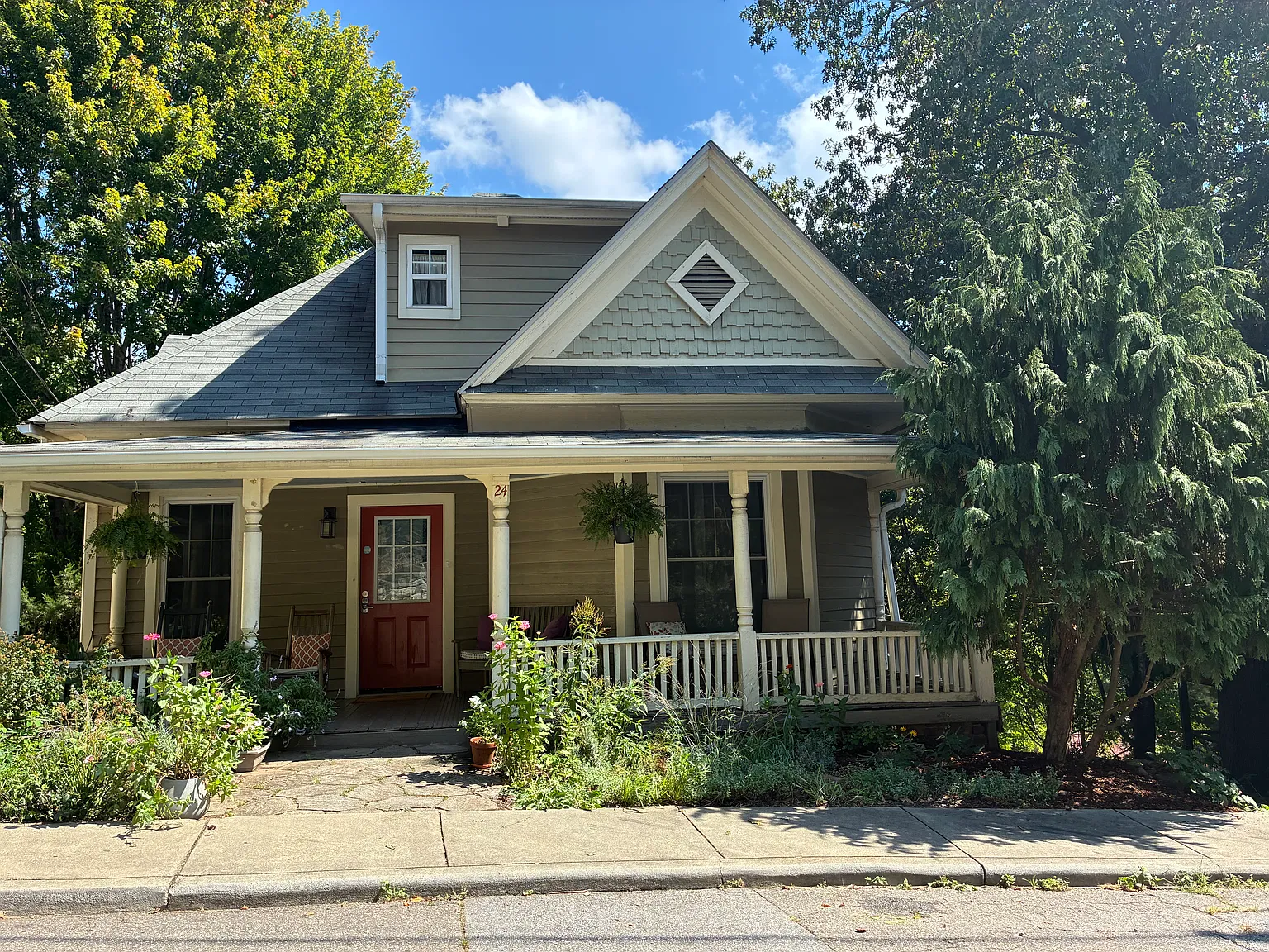 2 bed, 1000 sqft, $2,500 — Photo 1