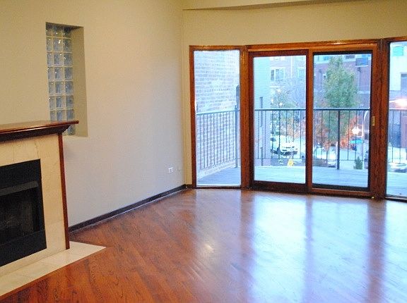 4th image of 1320 N Wolcott Ave APT 2