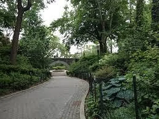 Rented by Douglas Elliman | media 21