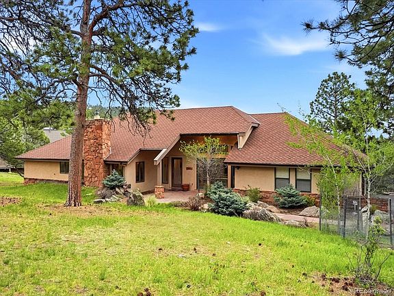 5th image of 25070 Montane Drive