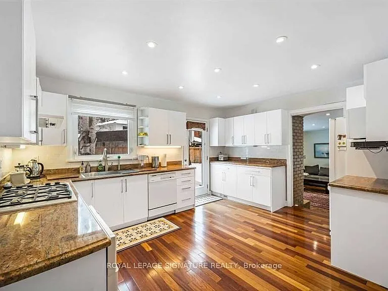 1 Park Brook Pl — Photo 3