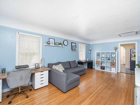 3rd image of 5491 Olive Ave