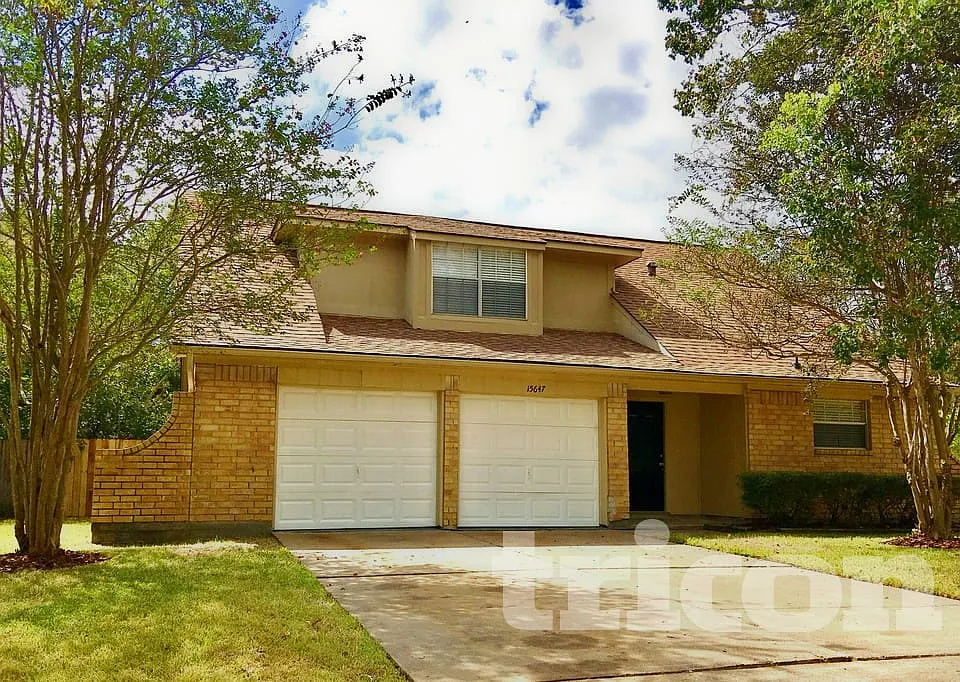 15647 Meadow Village Dr