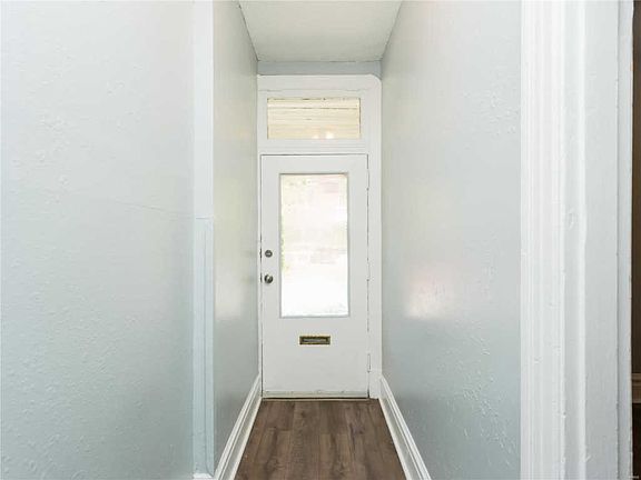 3rd image of 2706 Ann Ave