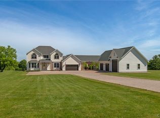8925 Tibbitts Rd, New Hartford, NY 13413