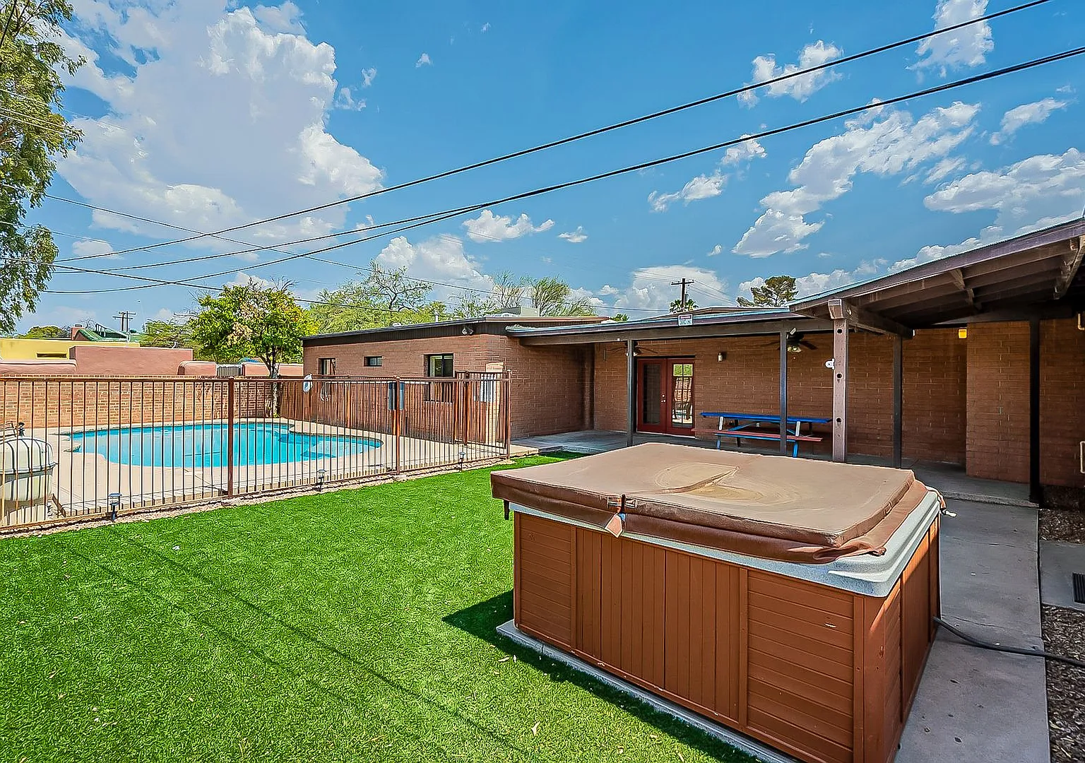 2102 N. Norton Ave. — Photo 3