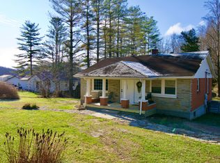 714 S Tree Tower Rd, Sandgap, KY 40481